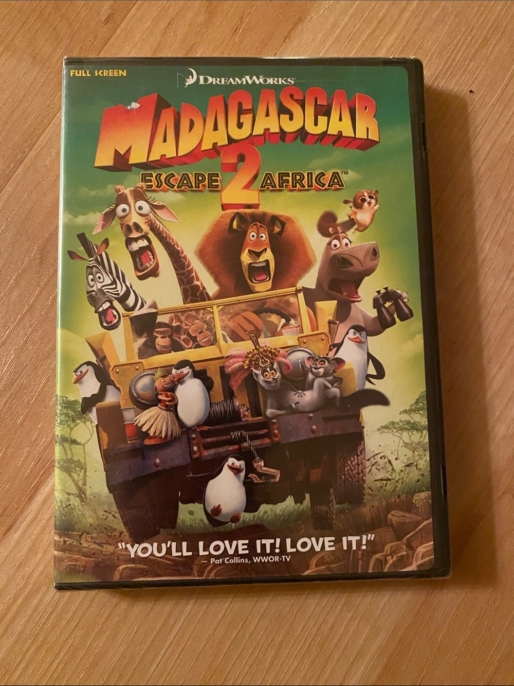 DreamWorks Madagascar 2 Escape Africa - Green & Yellow Cover